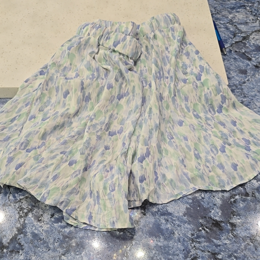 SHEIN Cream Bubble Mini Skirt with Ruffled High-Low Design